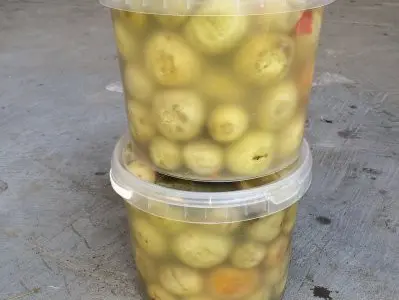 Солоний помідор зелений