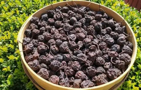 Продается сушка из домашних яблок и груш