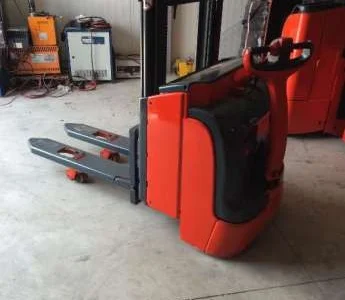 Штабелер електричний LINDE L14 1, 4т 1, 9м-висота підйому