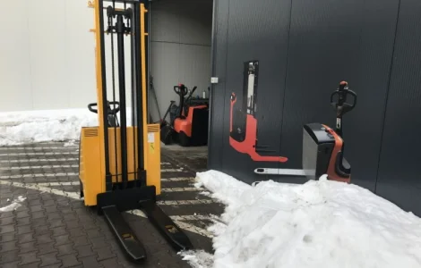Штабелер электрический поводковый LIFTER 1, 2т 3, 5м