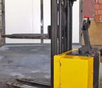 Штабелер электрический MANITOU 1, 6т 4.2м-висота по