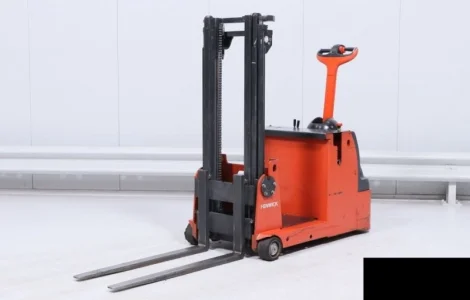 Штабелер электрический LINDE L 10 AC 1т 2, 8м Батарея 2010
