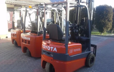Погрузчик TOYOTA FBESF 2013 батарея 1.2т 5.5м-висота підй