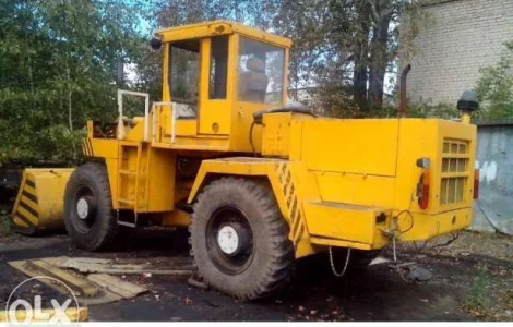 Продаю погрузчики UNK 320