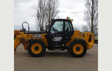Телескопический погрузчик JCB 540-140 в Киеве