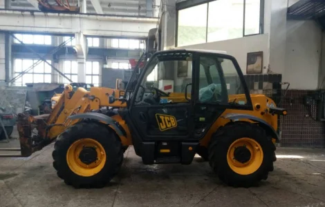 Телескопический погрузчик JCB 531-70 2011 года