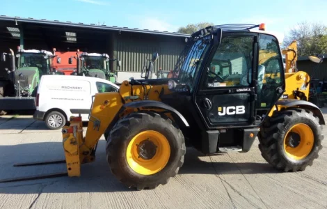 Телескопический погрузчик JCB 535-95 2015 года