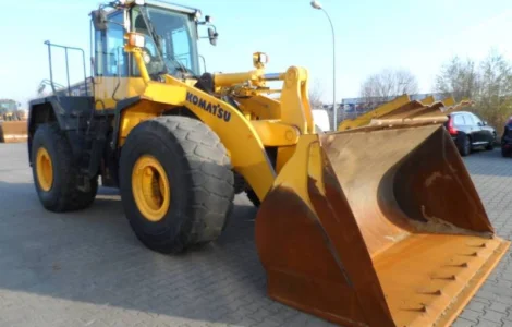 Фронтальный погрузчик Komatsu WA 470