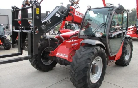 Телескопический погрузчик Manitou MLT 634-120 LSU. Строительная техника б/у