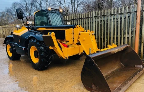 Телескопический погрузчик JCB 540-140 в Украине