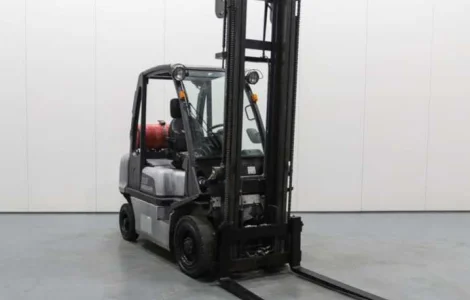 Вилочный погрузчик Nissan U1D2A25LQ 2012 года