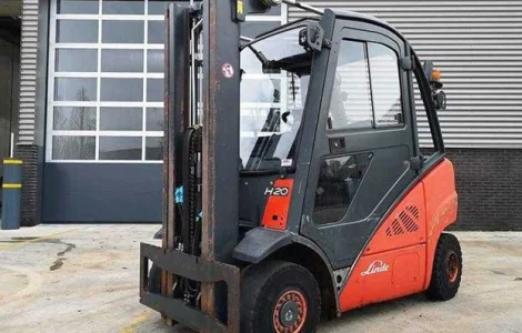 Вилочный погрузчик Linde H20D-01
