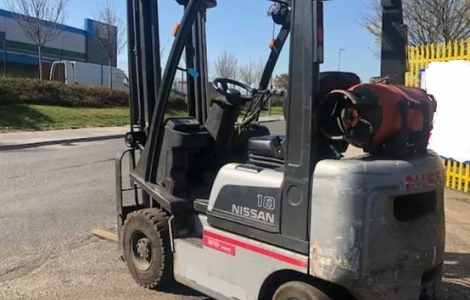 Вилочный погрузчик Nissan P1D1A18LQ