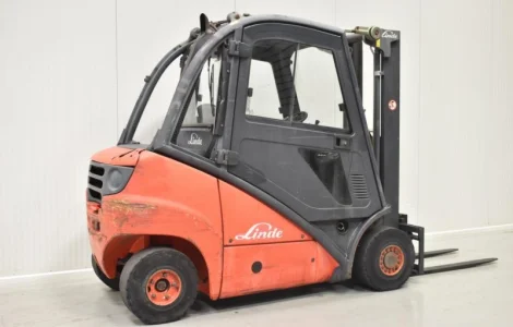 Вилочный погрузчик Linde H 20 D.
