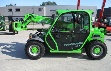 Телескопический погрузчик Merlo P 25.6