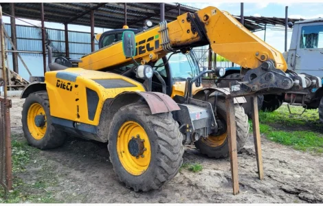 Телескопический погрузчик Dieci Agri Star 37.7