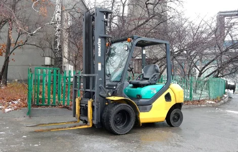 Вилочный погрузчик б/у KOMATSU FG25C-16