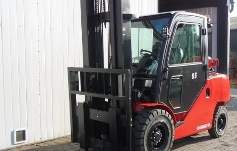 Навантажувач вилковий HC Hangcha 5.5т. 2019 року 131 мотогодин кабіна