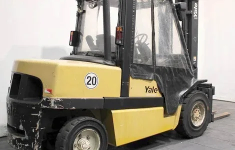 Вилочный дизельный погрузчик 5т. YALE GDP50 1577 моточасов