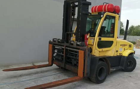 Вилочный погрузчик кара бу 8т. Hyster 3.2м. подъем 2011 года
