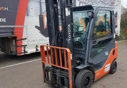 Навантажувач бу 1.5т. кара Toyota 02-8FGF15 2018 року 5м підйом 2266мг кабіна