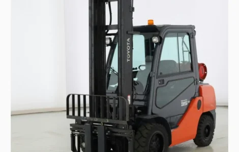 Вилочный погрузчик 3.5т. Toyota 02-8FGJF35 2014 года 6309 мч