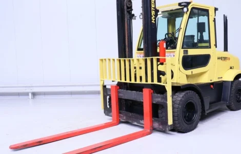 Вилочный погрузчик Hyster 7т. 2015 года кабина
