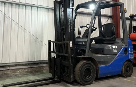 Вилковий навантажувач Toyota 02-8FDF18 дизель 2014 року 3000 мотогодин
