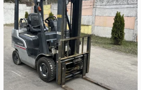 Вилочный погрузчик бу 1.5т. Nissan 2008 года