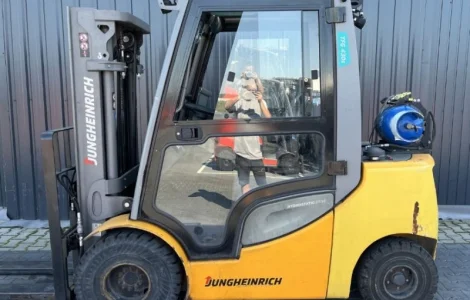 Вилочный погрузчик Jungheinrich TFG430s 2019 года кабина телескопические вилы
