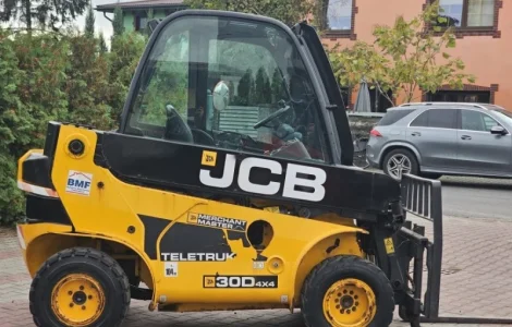 Дизельний навантажувач 3т. JCB tlt30d 4x4 повноприводний 1245 мг 2018 року