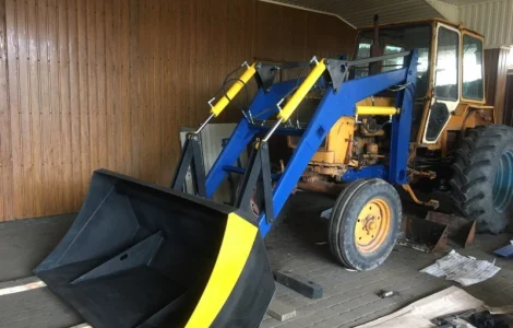 КУН Фронтальный погрузчик M-Technic4500 (навантажувач фронтальний)
