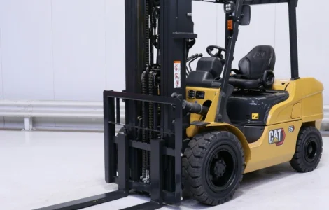 Дизельний навантажувач 3.5т. НОВИЙ кара Caterpillar DP35NT вагонник