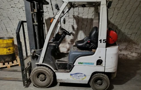 Навантажувач UNICARRIERS