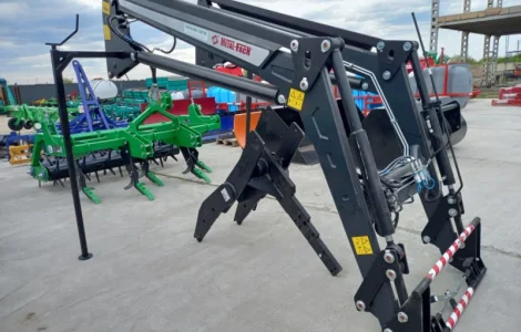 Фронтальный погрузчик Metal-Fach T229/2