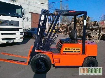Автопогрузчик Коматсу дизельный на 2 тонны