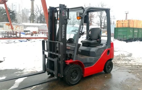 Дизельные погрузчики б/у TOYOTA, NISSAN, KOMATSU со склада в Киеве