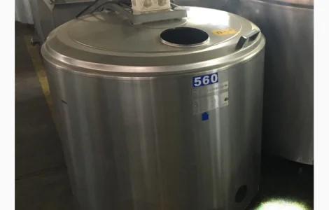 Холодильник для молока Б / У ALFA LAVAL 400 відкритого типу об' ємом 400 літрів