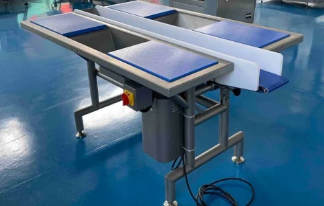 Інспекційний стіл з конвеєрною стрічкою STvega Inspection Table 4WP