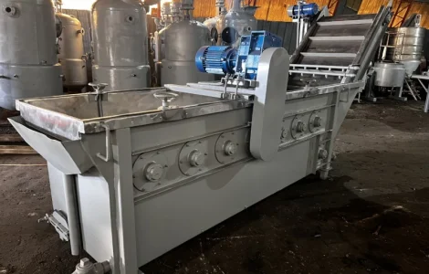 Машина миюча для овочів (щіткова)