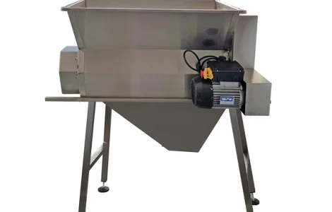 Моторизованный сепаратор для ягод и цветков бузины, гребнеотделитель