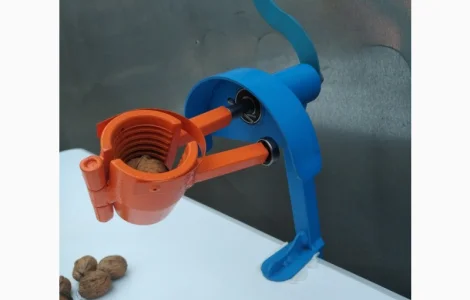 Орехокол стальной полупромышленный(прибор для чистки орехов)