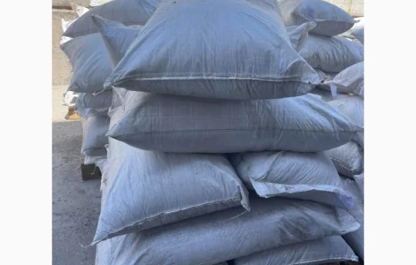 Продаж чорного чаю з Грузії