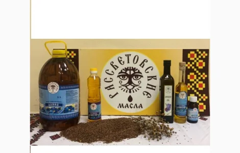 Льняное масло от производителя-пищевое и техническое (от 22 до 200 тонн)