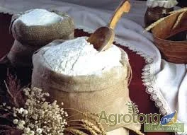 Пшенична мука першого сорту у продажу