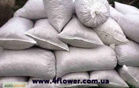 Куриный помёт в мешках