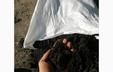 Якісний чорнозем у мішках на продаж у Києві