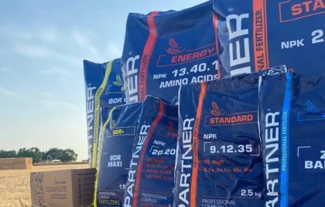 ДОБРИВА PARTNER, удобрения ЛИСТОВОЕ ВНЕСЕНИЕ, стимуляторы и антистрессанты