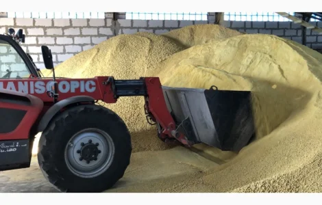 Продаємо жмих (макуху, шрот)