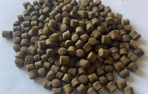 Корм Fishery Tech Barbel Classic для малька коропа, сома (2, 0; 3, 0; 4, 0; 4, 5; 6, 0 мм)